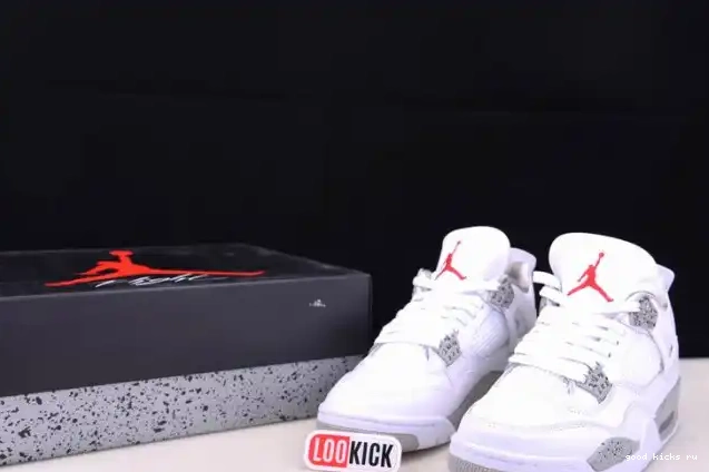 Jordan (2021) CT8527-100 White Oreo Retro 4 0526
